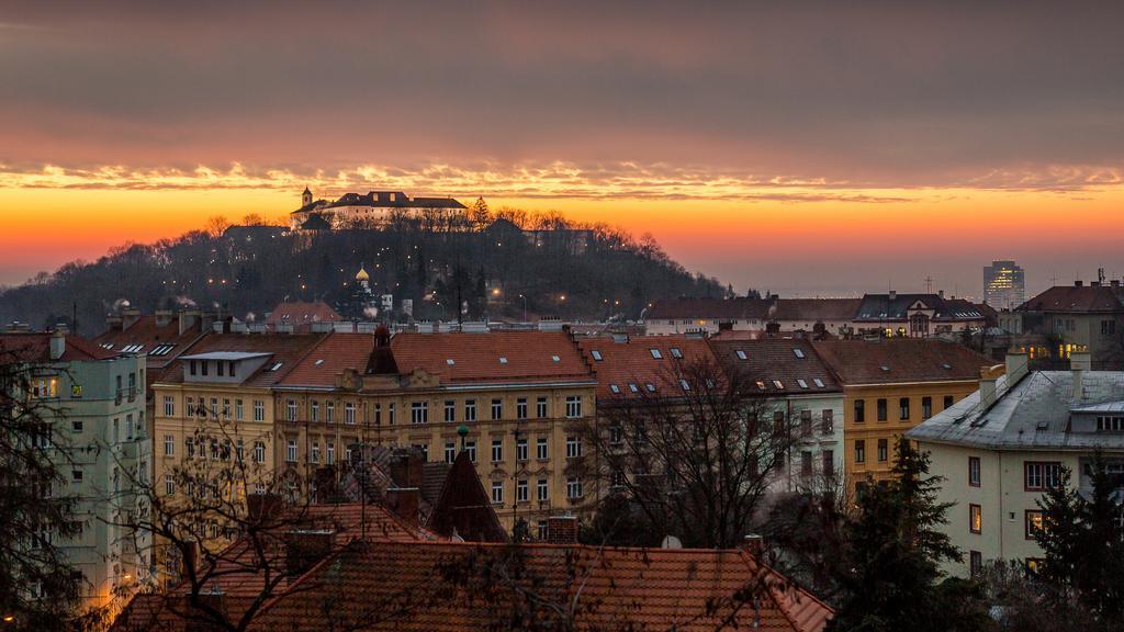 Ruta 80 Hostel Brno Bagian luar foto