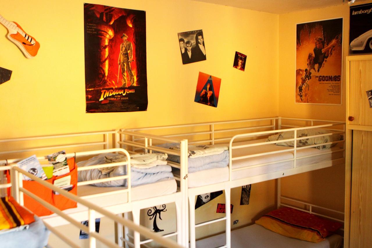 Ruta 80 Hostel Brno Bagian luar foto
